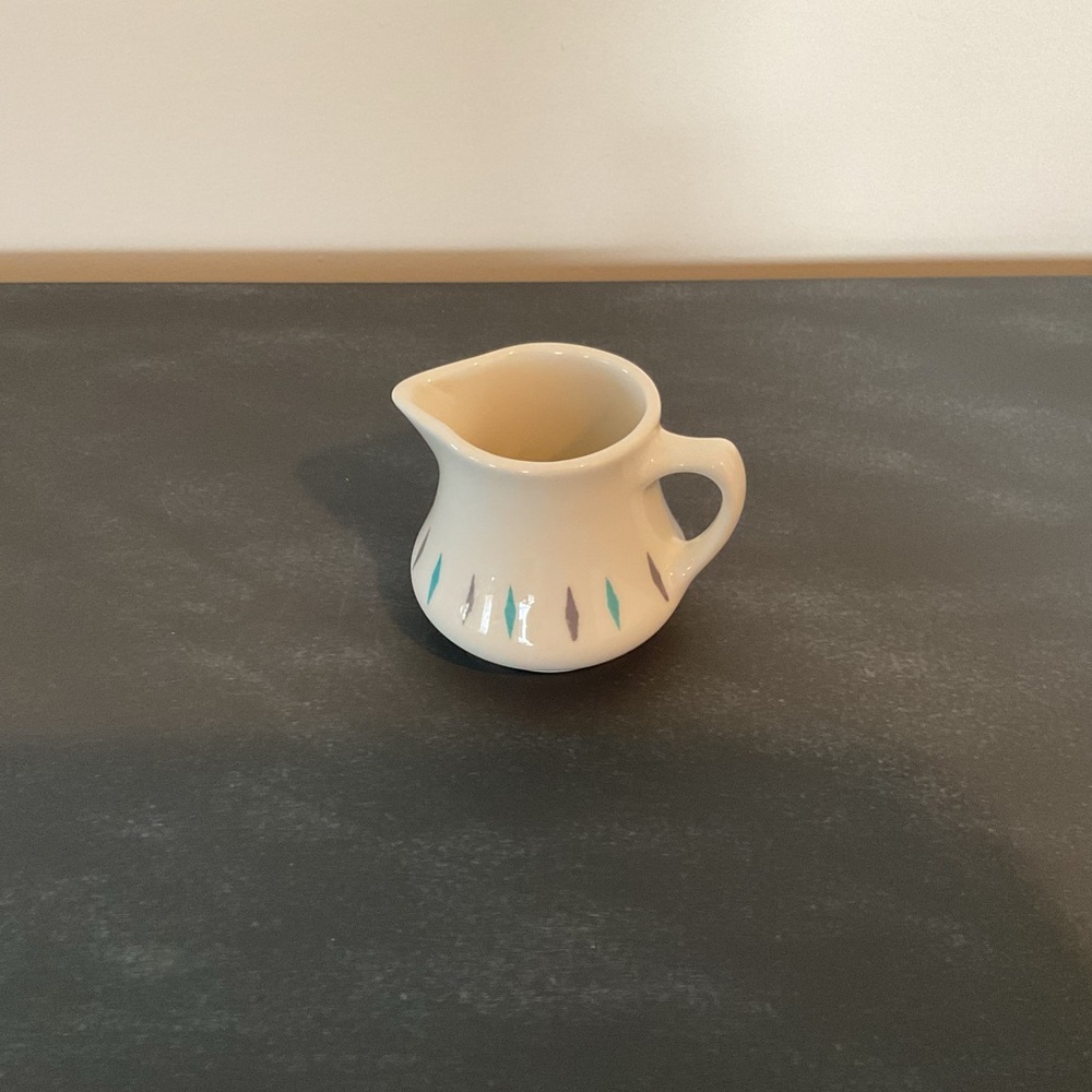 Vintage 1950s Homer Laughlin Restaurantware Creamer